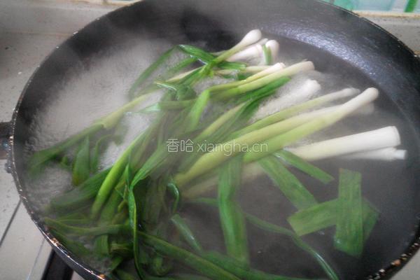 菠蒜红油澡(芥末味)的做法图解3