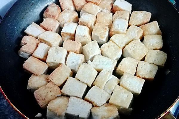 煎豆腐的做法图解5