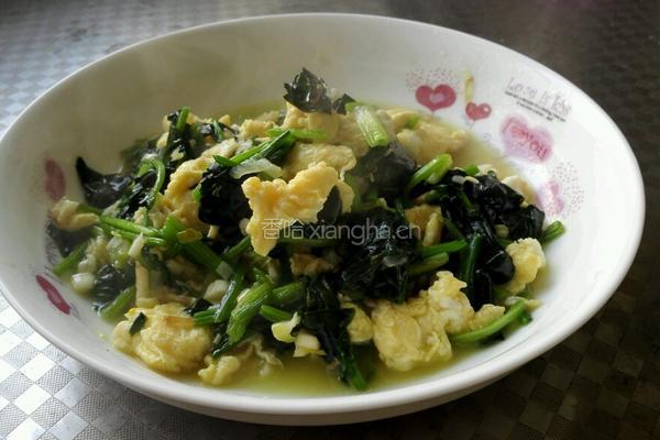 菠菜炒鸡蛋的做法图解3