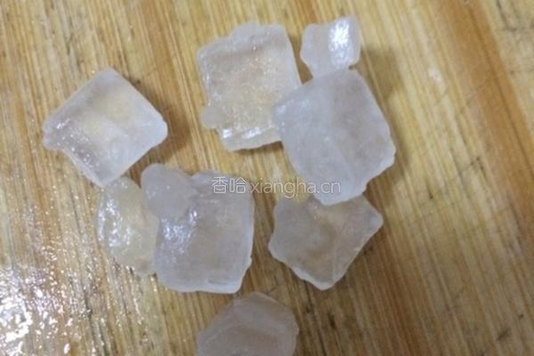 川贝炖雪梨的做法图解3