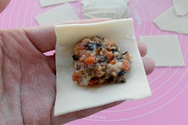 胡萝卜木耳鲜肉馄饨的做法图解12