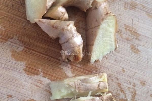 乌鸡淮山牛蒡汤的做法图解2