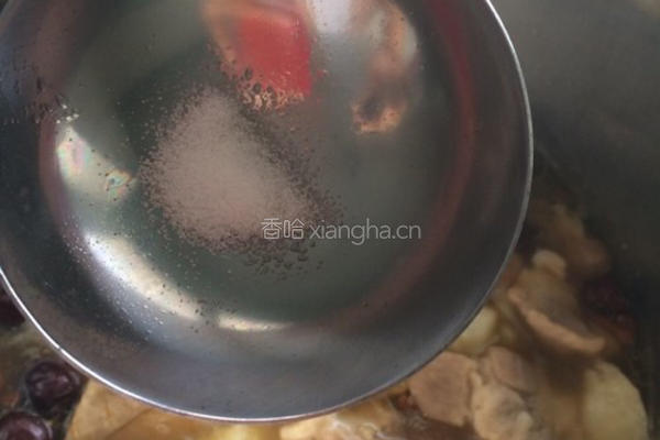 乌鸡淮山牛蒡汤的做法图解7