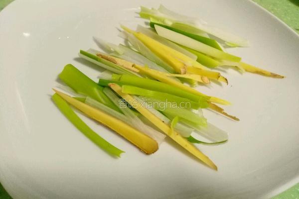 清蒸豆豉黄花鱼的做法图解2