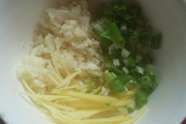 香菇猪肉馅蒸饺的做法图解3
