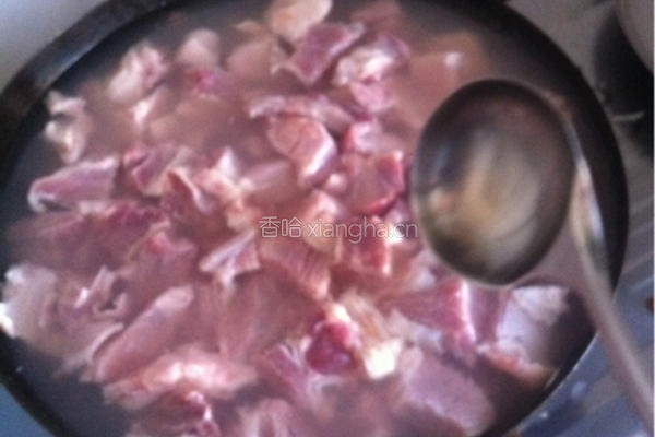 炖牛肉的做法图解1