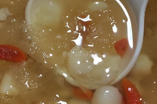 银耳莲子百合枸杞羹（添加山药）