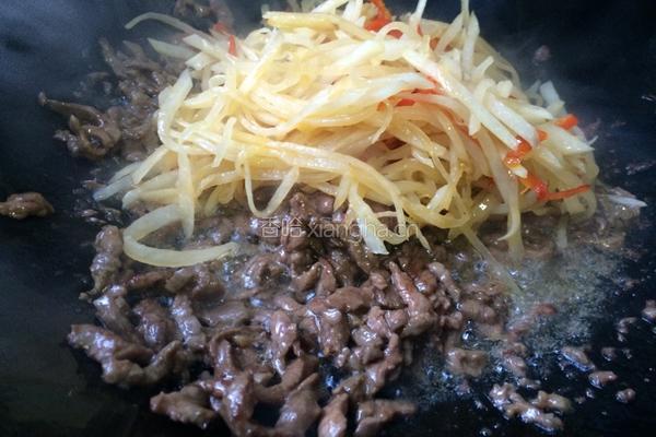 萝卜炒牛肉丝的做法图解9
