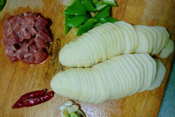 烧土豆片的做法图解2