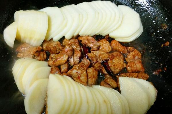 烧土豆片的做法图解7
