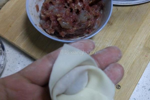 虾肉馄饨的做法图解4