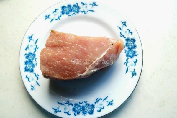 青红椒炒肉丝的做法图解1