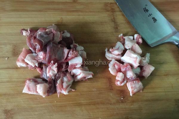 正宗新疆羊肉手抓饭（含风干牛肉版）的做法图解2