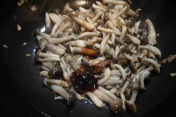 三鲜蟹味菇的做法图解13
