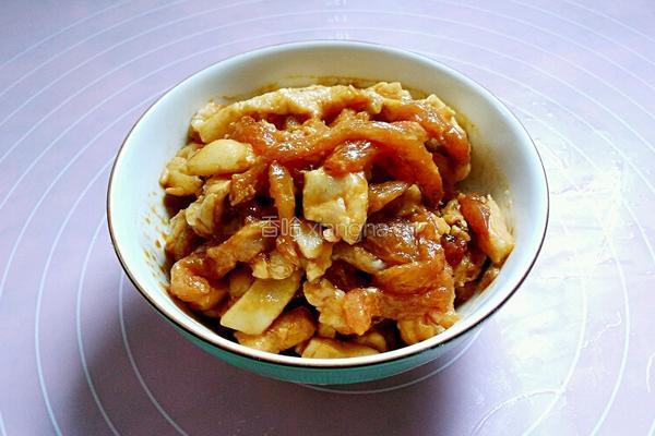 蒜苔肉丝捞面的做法图解4