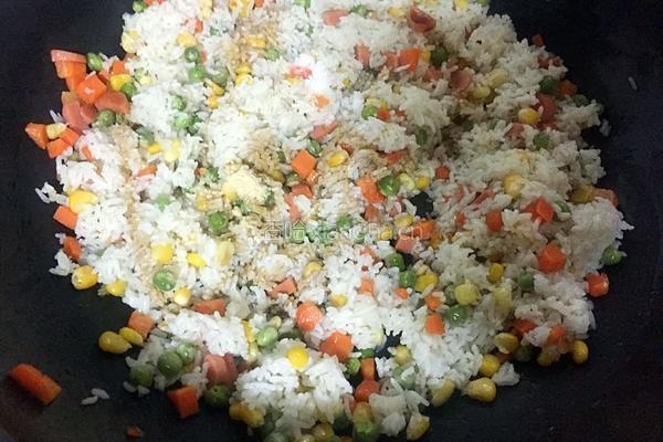什锦炒饭的做法图解6