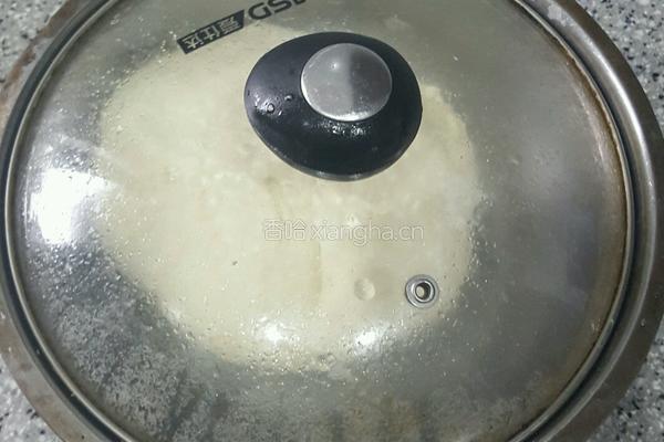 猪肉白菜木耳饺子水饺的做法图解2