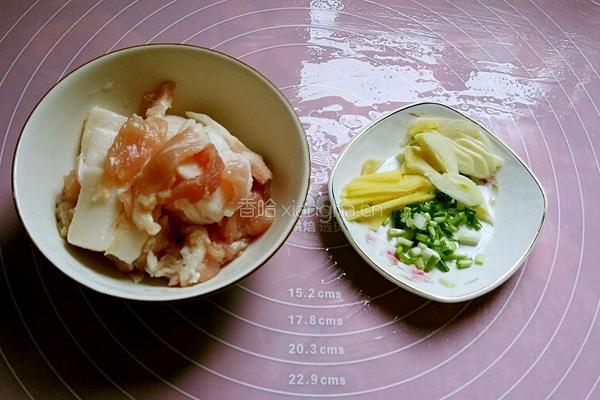 杏鲍菇炒肉片的做法图解3