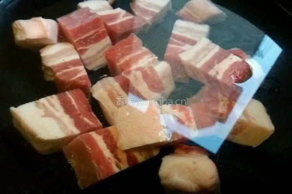外婆笋干烧肉的做法图解3