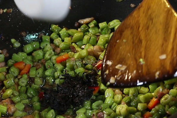 橄榄菜肉沫四季豆的做法图解8