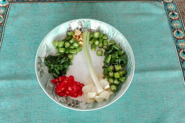 砂锅排骨的做法图解2