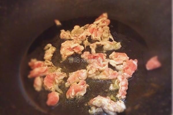 牛蒡胡萝卜丝炒肉丁的做法图解2