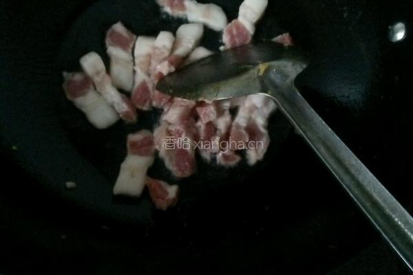 香菇炒红罗卜的做法图解3