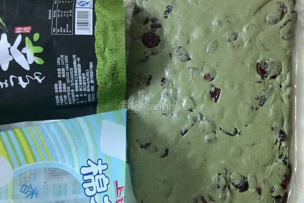 抹茶蔓越莓牛轧糖的做法图解5