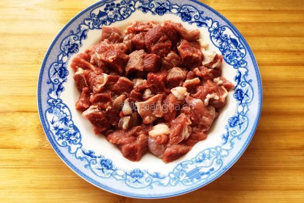 萝卜炖牛肉的做法图解3