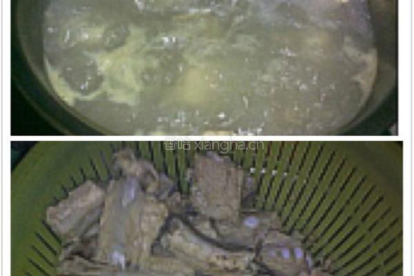 胡萝卜玉米排骨汤的做法图解2
