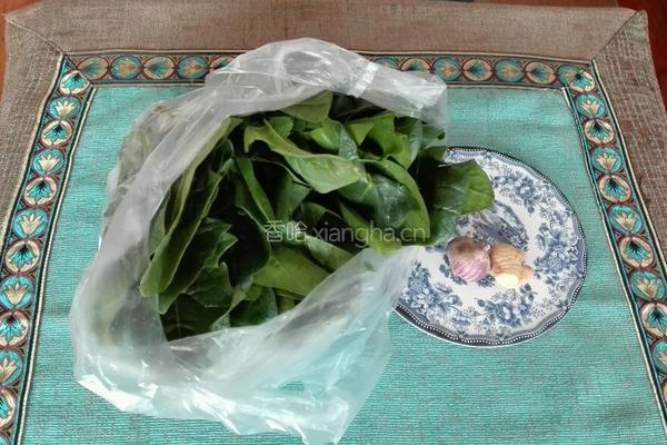 清炒菠菜的做法图解1
