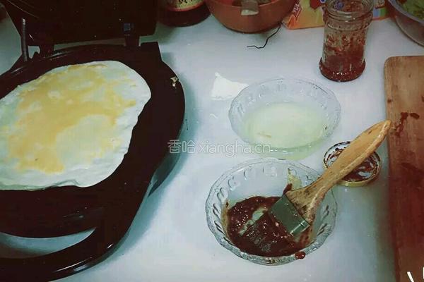鸡蛋灌饼的做法图解1