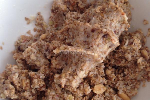 酥皮五仁月饼的做法图解3