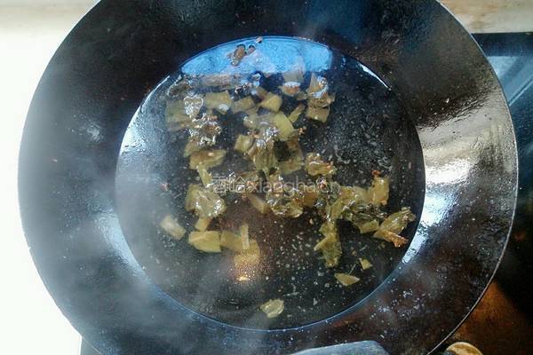 酸菜粉丝汤的做法图解5