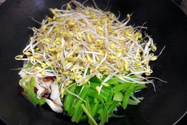 蔬菜炒面的做法图解4