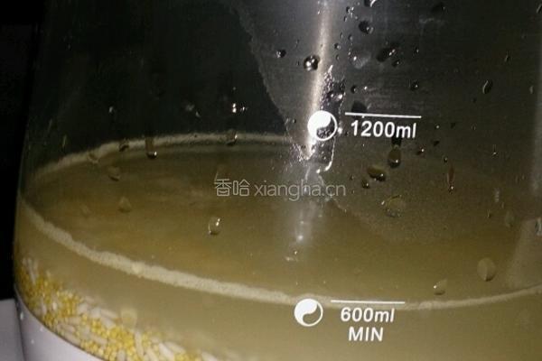 葱香鱼板豆米磅蛋糕的做法图解1