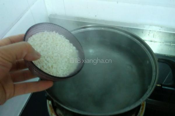 山药虾仁粥的做法图解2