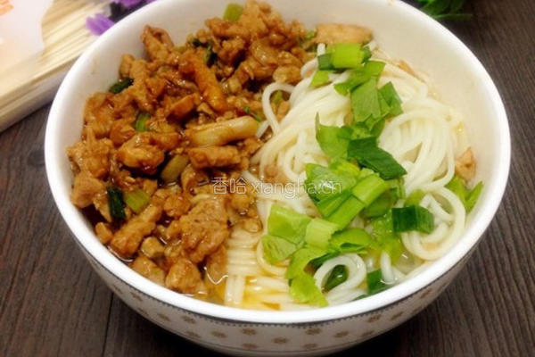 瘦肉热面汤的做法图解8