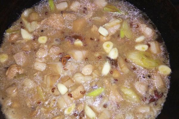 豆泡炖红烧肉的做法图解4