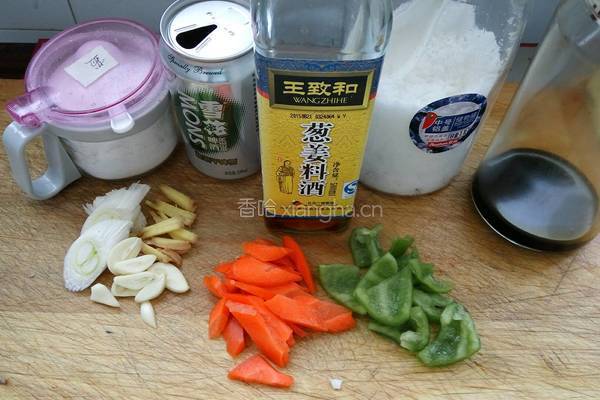 啤酒香菇炖鸡腿的做法图解3