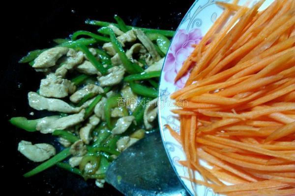 青椒胡萝卜丝炒肉的做法图解6