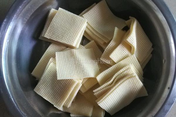豆芽炒豆腐干的做法图解2
