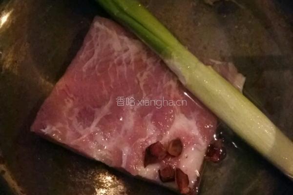 红薯紫薯扣肉的做法图解1