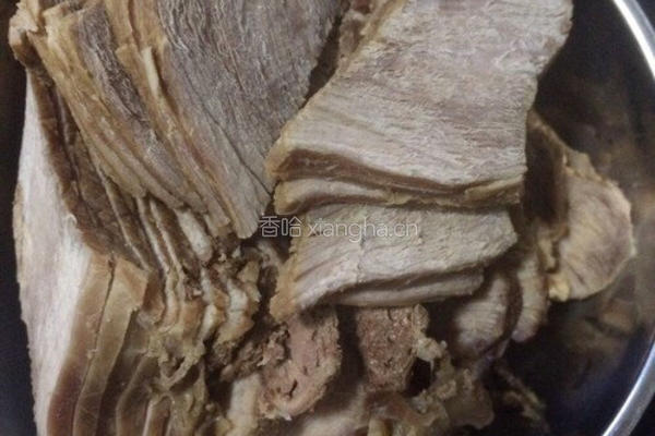 回锅牛肉的做法图解1