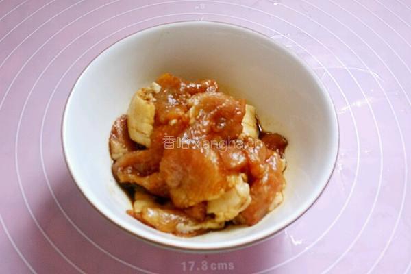 香芹腐竹炒肉片的做法图解4