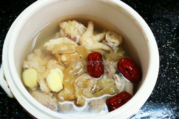 花胶虫草花鸡汤的做法图解4
