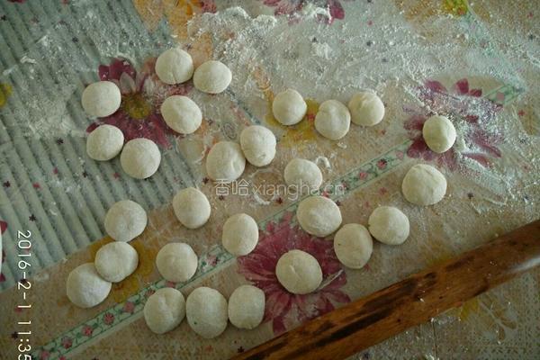宝宝水饺 -肝粉油菜猪肉胡萝卜的做法图解9