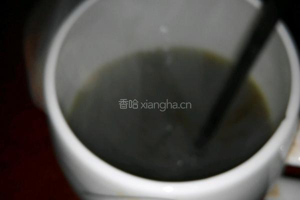 抹茶牛奶碰的做法图解2