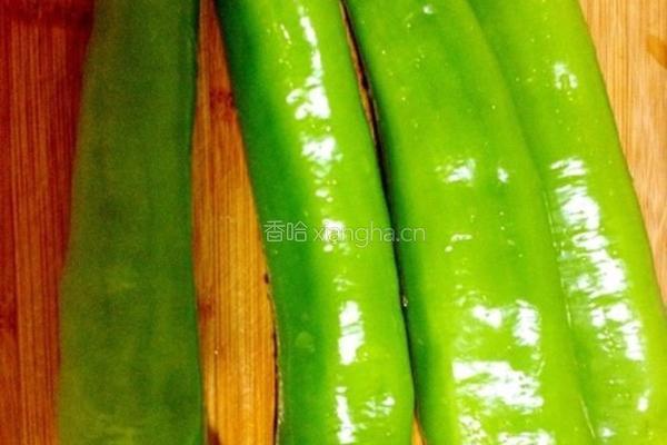 酱香尖椒鸡蛋的做法图解1