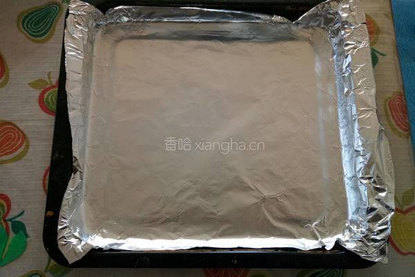 沙拉肉松双色海绵蛋糕卷的做法图解2
